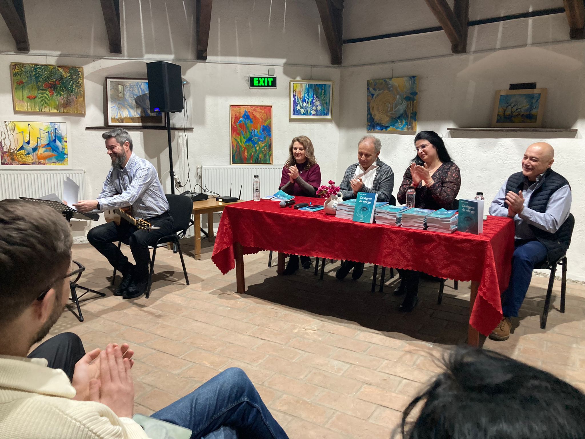 Întâlniri de inimă și suflet „Lăcrămioare din ochii mei”